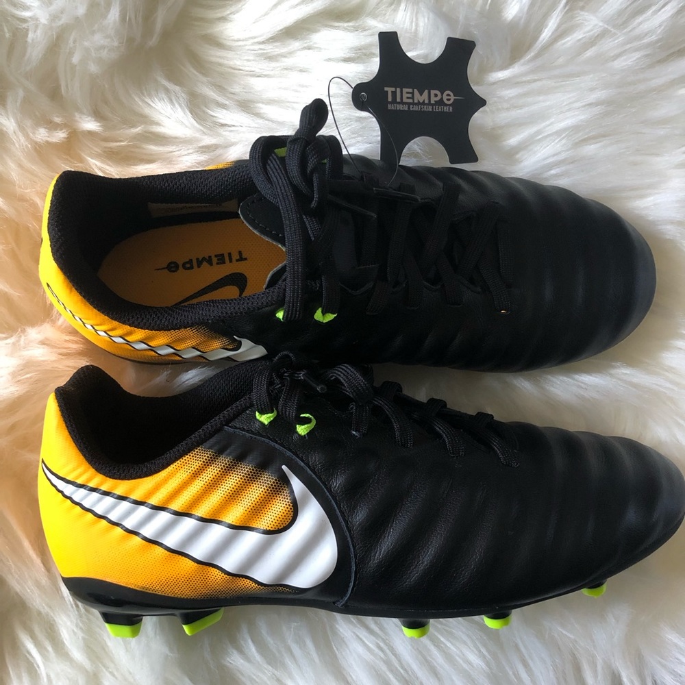 Nike Kids Tiempo Soccer Cleats